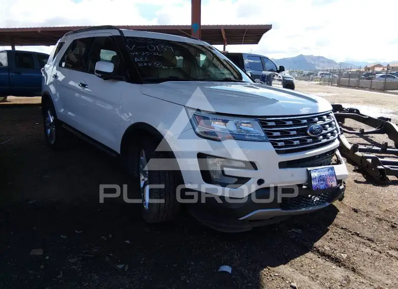 2017 Ford EXPLORER photo