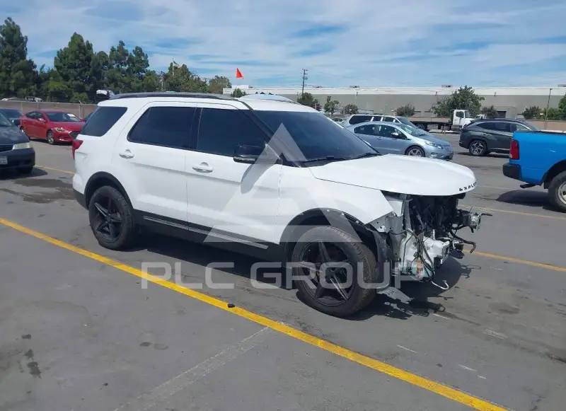 2017 Ford EXPLORER фото