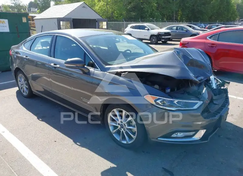 2017 Ford FUSION фото