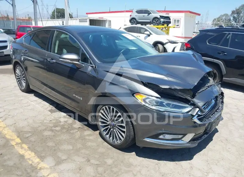 2017 Ford FUSION photo