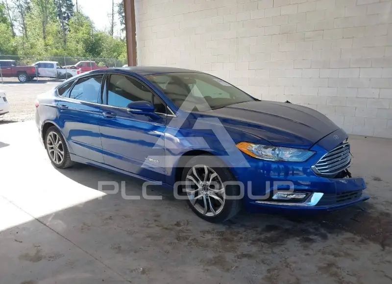 2017 Ford FUSION фото