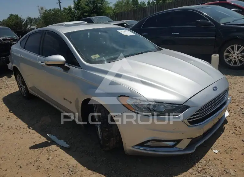 2017 Ford FUSION photo