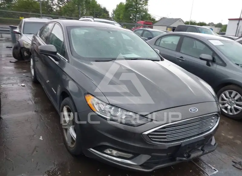 2017 Ford FUSION photo