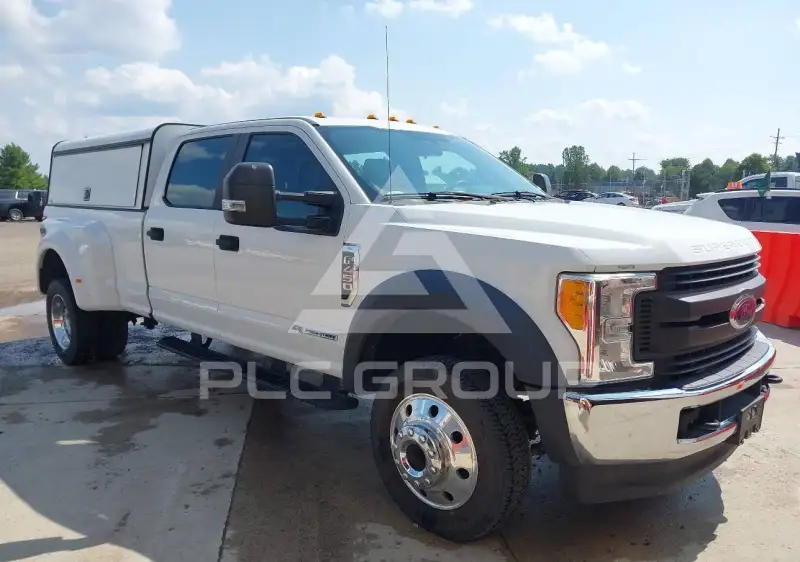 2017 Ford F-450 фото
