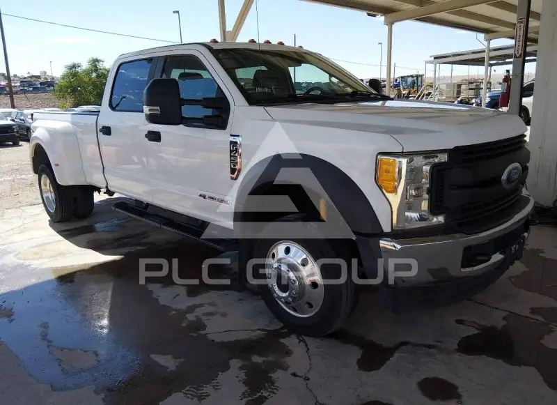 2017 Ford F-450 фото
