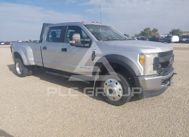 2017 Ford F-450 фото