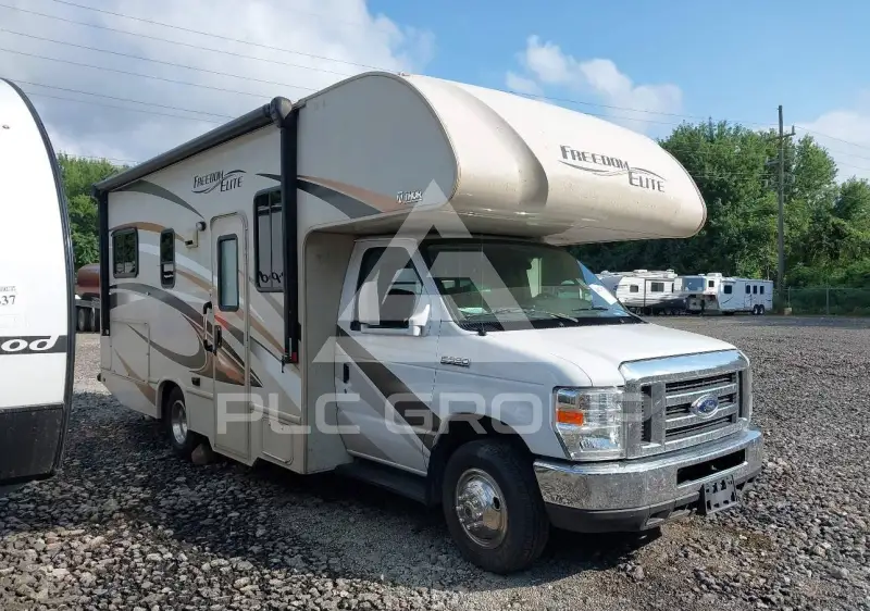 2017 Ford E-350 фото