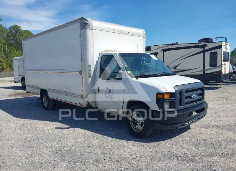 2017 Ford E-350 фото