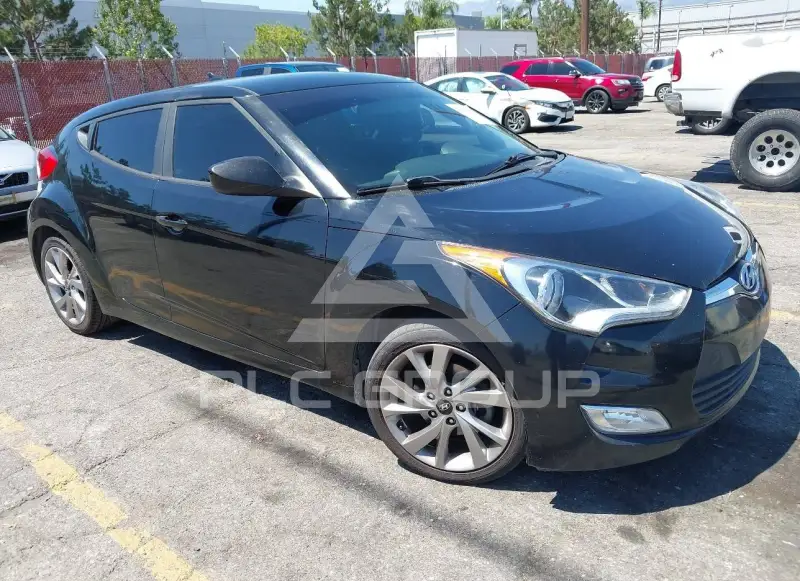 2017 Hyundai Veloster photo