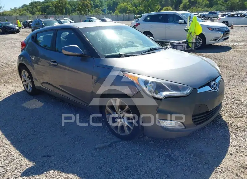 2017 Hyundai Veloster photo