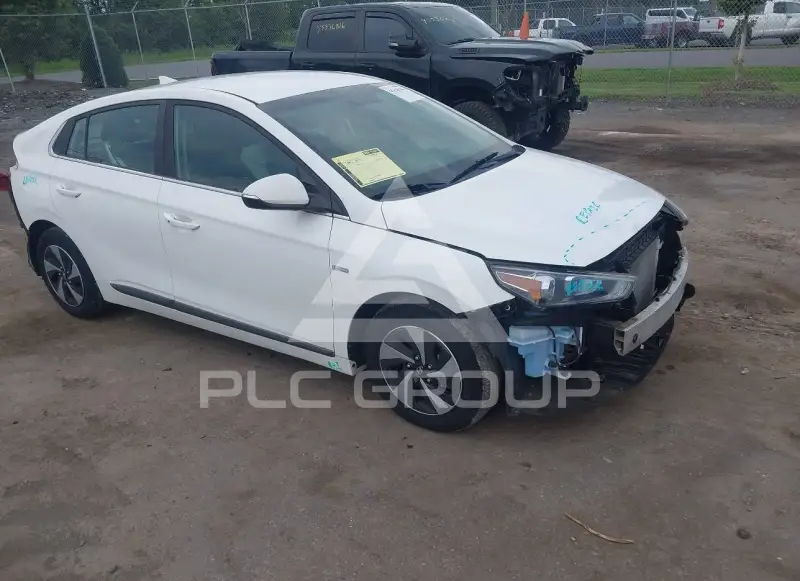 2017 Hyundai Ioniq photo