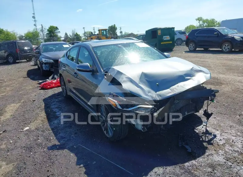 2017 Hyundai Elantra photo