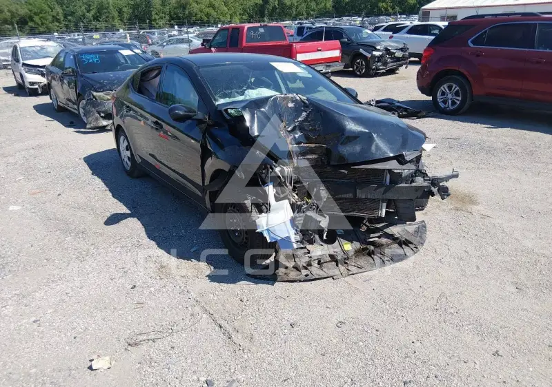 2017 Hyundai Elantra photo