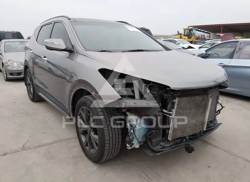 2017 Hyundai Santa Fe photo