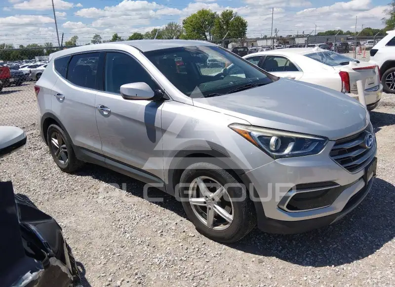 2017 Hyundai Santa Fe photo