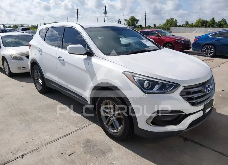 2017 Hyundai Santa Fe photo