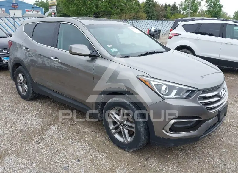 2017 Hyundai Santa Fe photo
