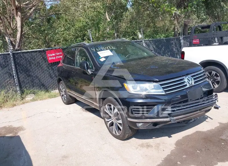 2017 Volkswagen Touareg фото