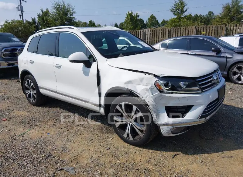 2017 Volkswagen Touareg фото