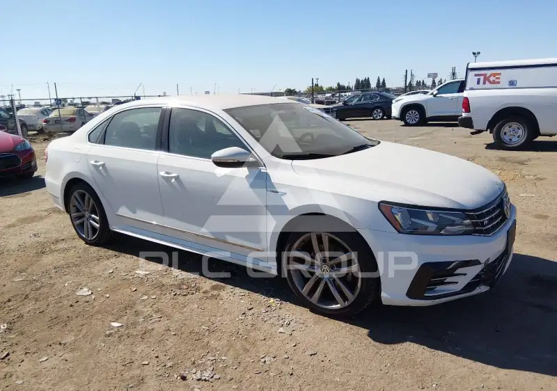2017 Volkswagen Passat фото
