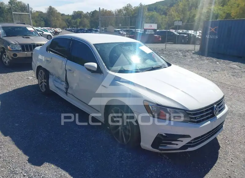 2017 Volkswagen Passat photo