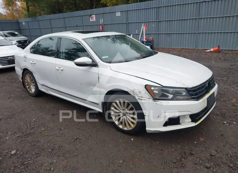 2017 Volkswagen Passat фото