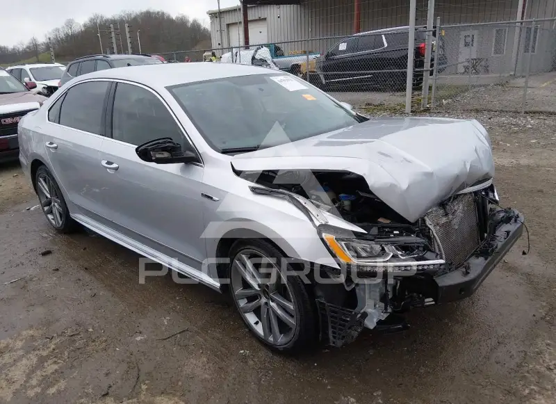 2017 Volkswagen Passat photo