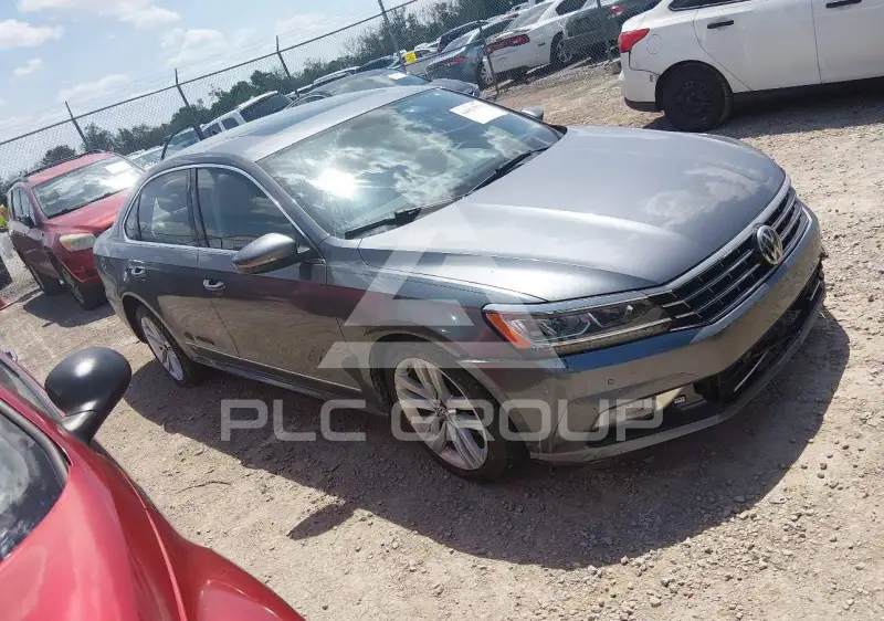 2017 Volkswagen Passat photo