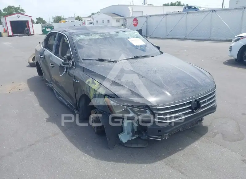 2017 Volkswagen Passat photo