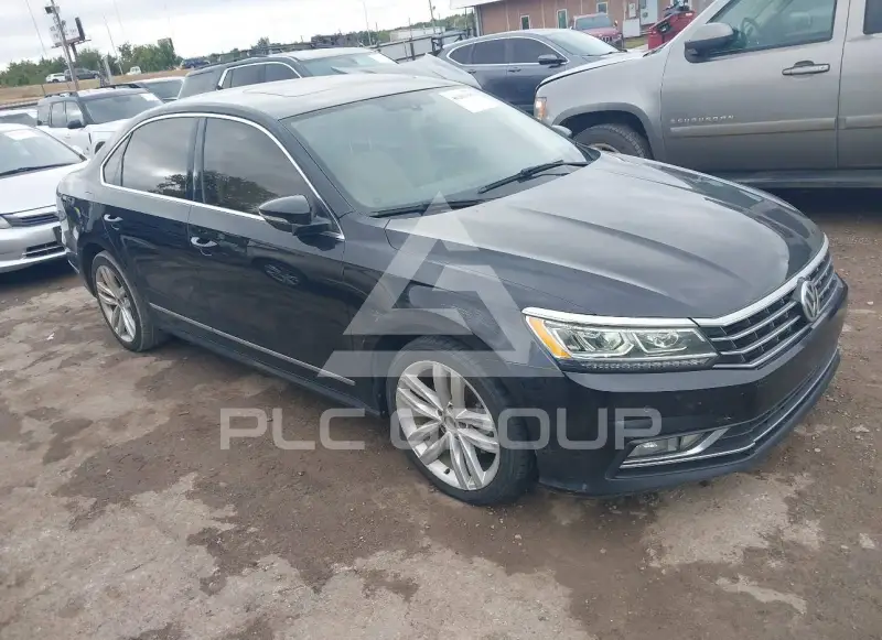 2017 Volkswagen Passat photo