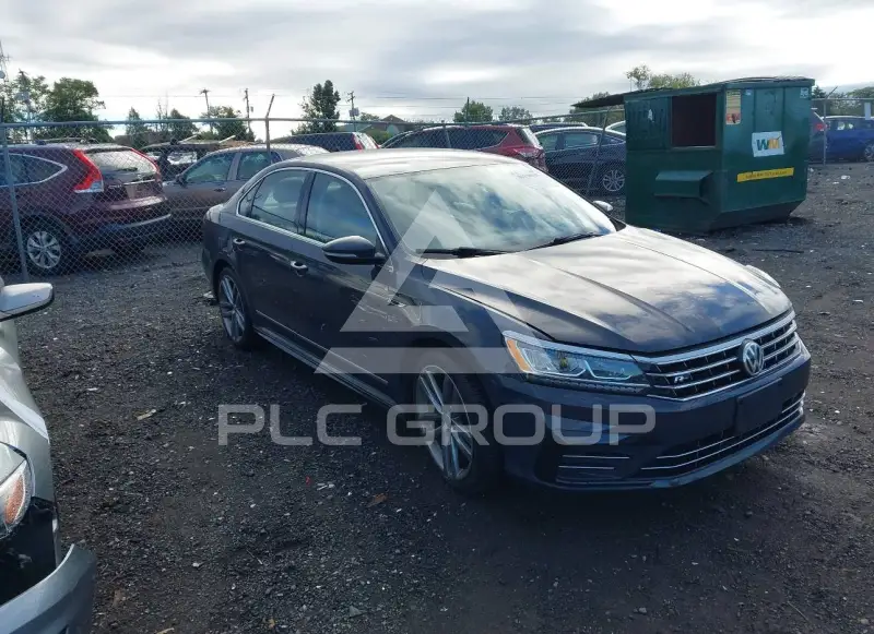 2017 Volkswagen Passat photo