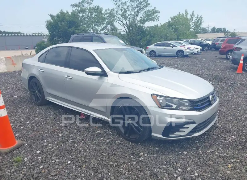 2017 Volkswagen Passat фото