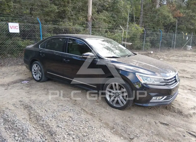 2017 Volkswagen Passat photo