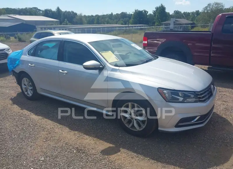 2017 Volkswagen Passat photo