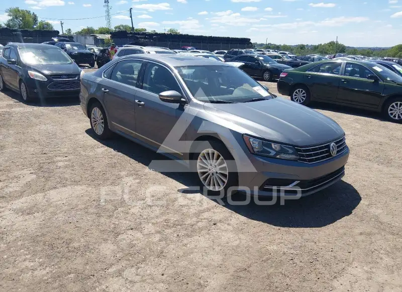 2017 Volkswagen Passat фото