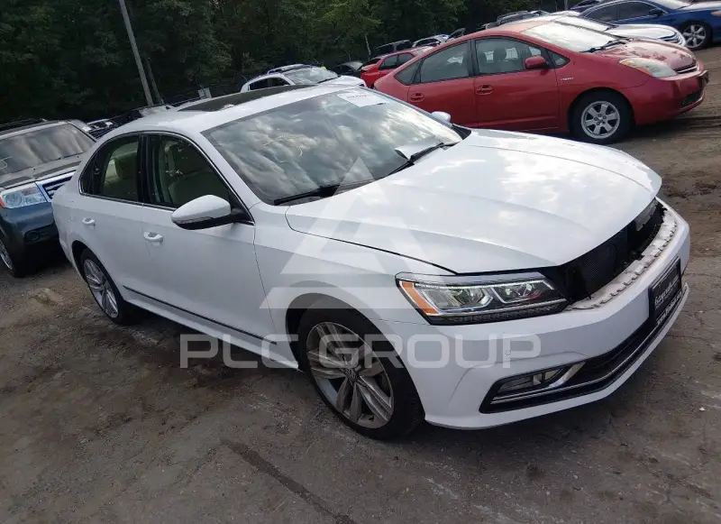 2017 Volkswagen Passat photo