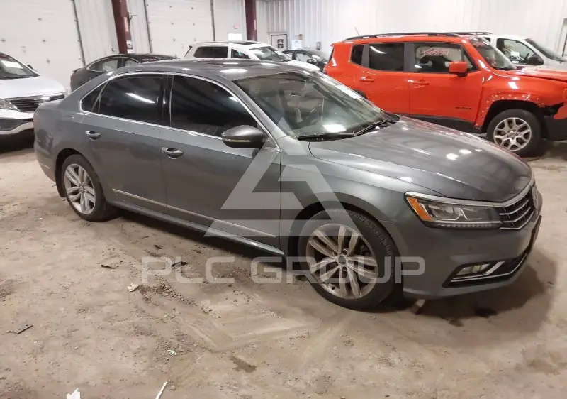 2017 Volkswagen Passat photo