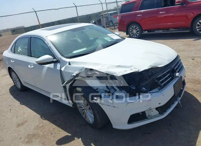 2017 Volkswagen Passat фото