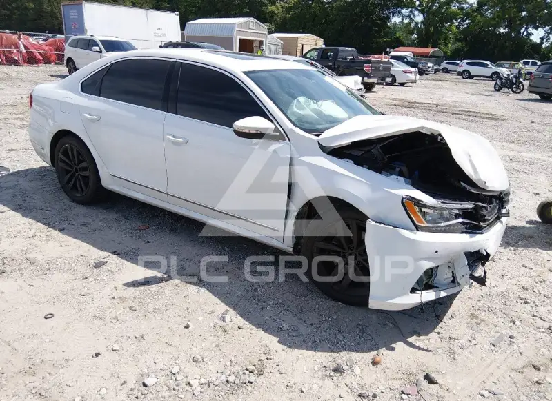 2017 Volkswagen Passat фото