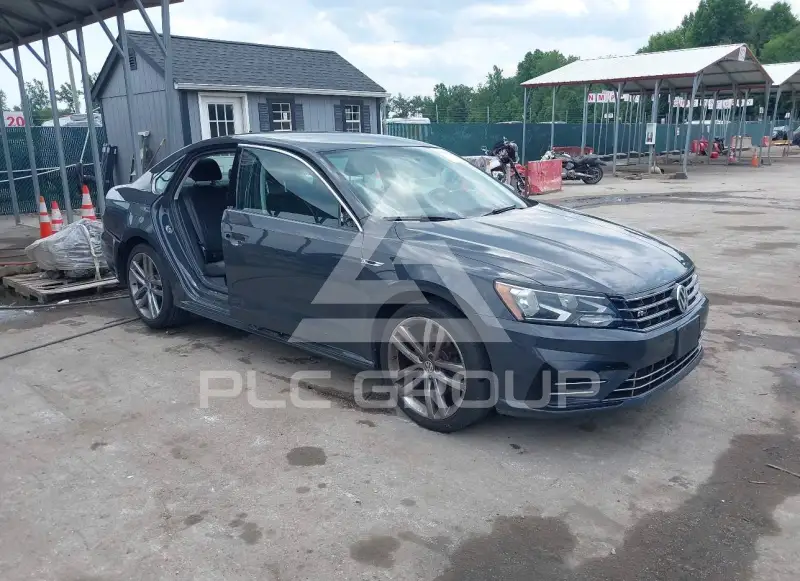 2017 Volkswagen Passat photo