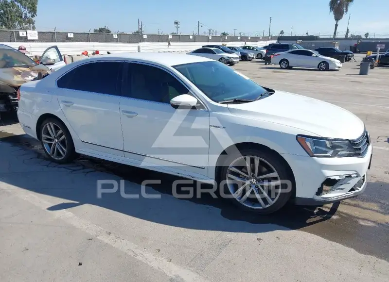 2017 Volkswagen Passat photo