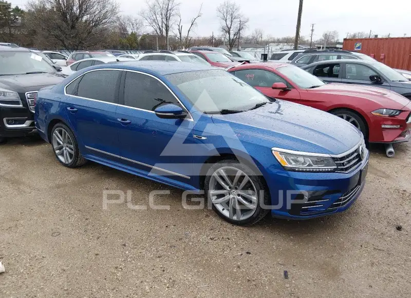 2017 Volkswagen Passat photo