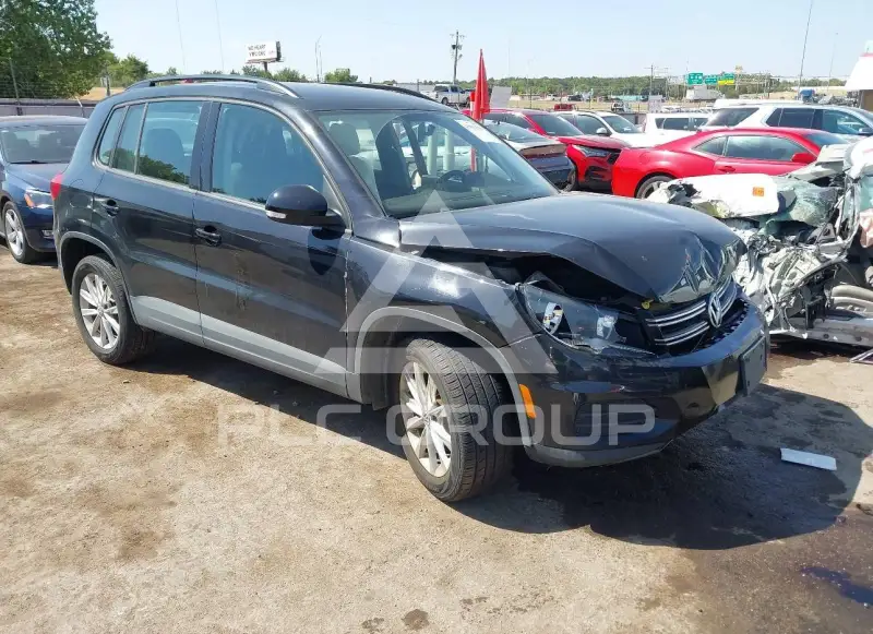 2017 Volkswagen Tiguan photo