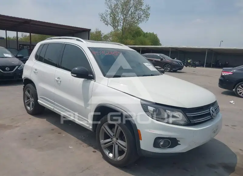 2017 Volkswagen Tiguan photo