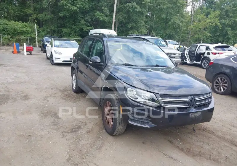 2017 Volkswagen Tiguan photo