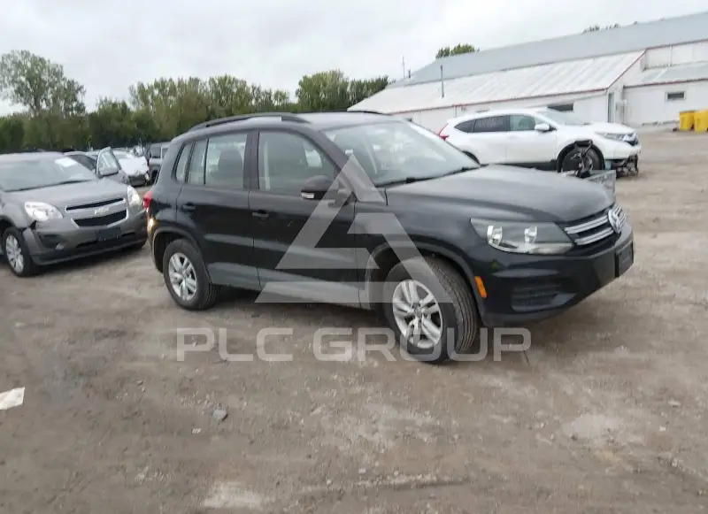 2017 Volkswagen Tiguan photo