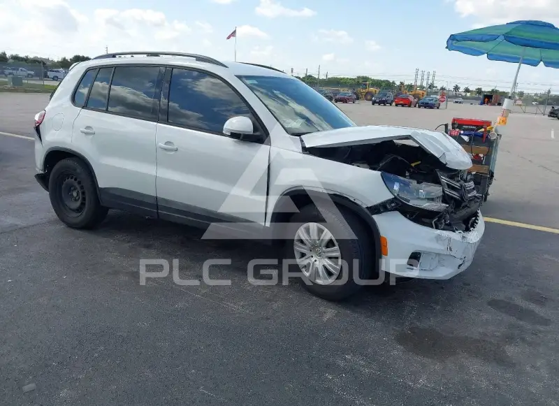 2017 Volkswagen Tiguan photo