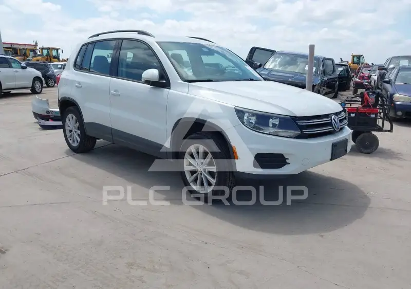 2017 Volkswagen Tiguan photo