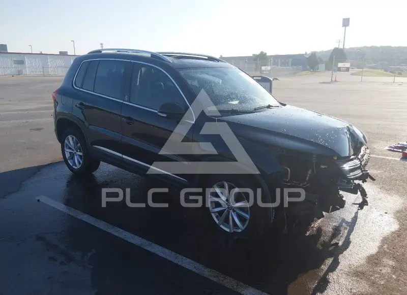 2017 Volkswagen Tiguan photo