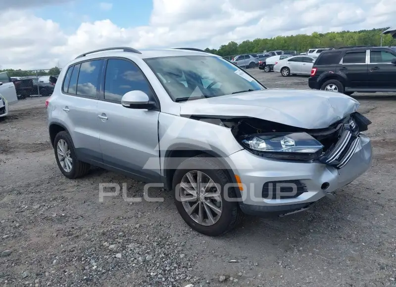 2017 Volkswagen Tiguan photo